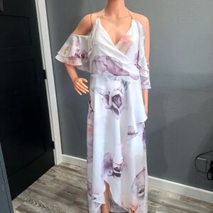 City Chic Women's Cold-Shoulder Floral Maxi Dress in White and Lavender